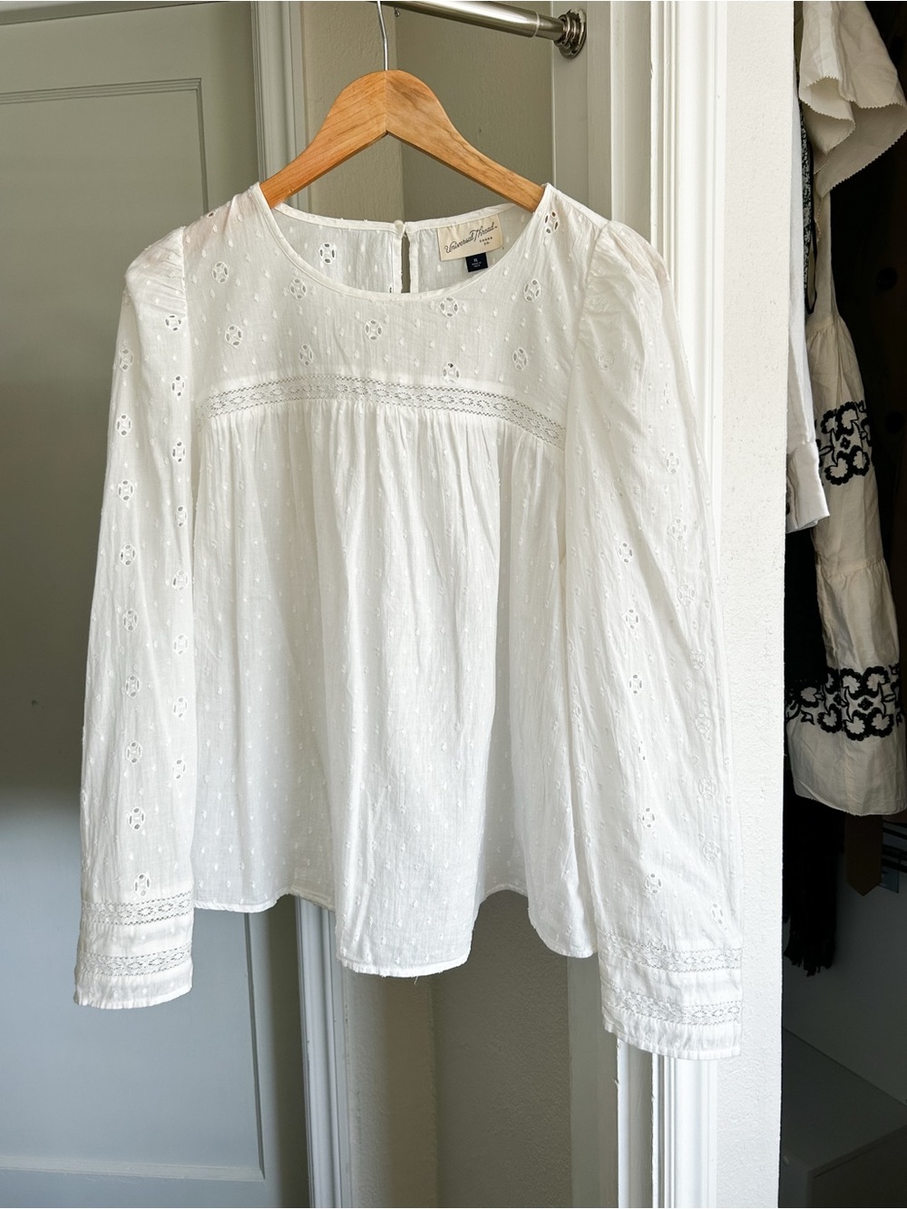 100% Cotton White Eyelet Long-Sleeve Peasant Top